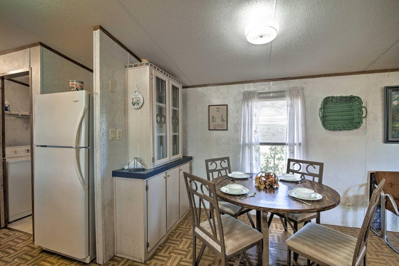 Quiet With Deck And Mountain Views! Holiday home *